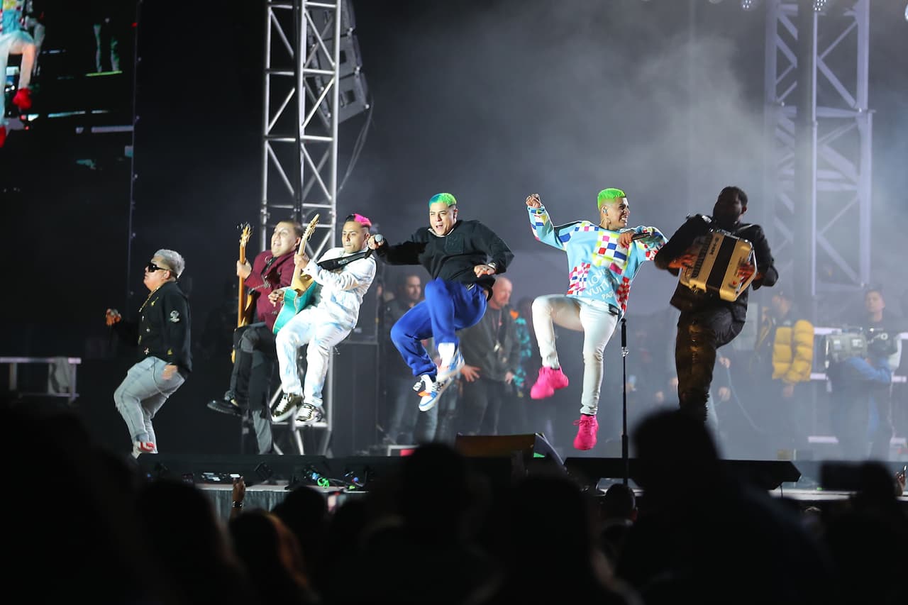 Todos querían ver a Eduin Caz y su banda, y la neta es que no defraudaron, estuvieron sensacionales.