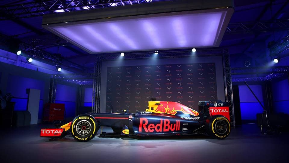 Red Bull Racing se afianzó en la Fórmula 1 como una fuerza de punta a partir de 2009, con la llegada del diseñador Adrian Newey y de Sebastian Vettel. A partir de allí, no salió jamás de los primeros planos, con cuatro títulos mundiales seguidos (2010, 2011, 2012 y 2013). Actualmente lleva motores Renault.