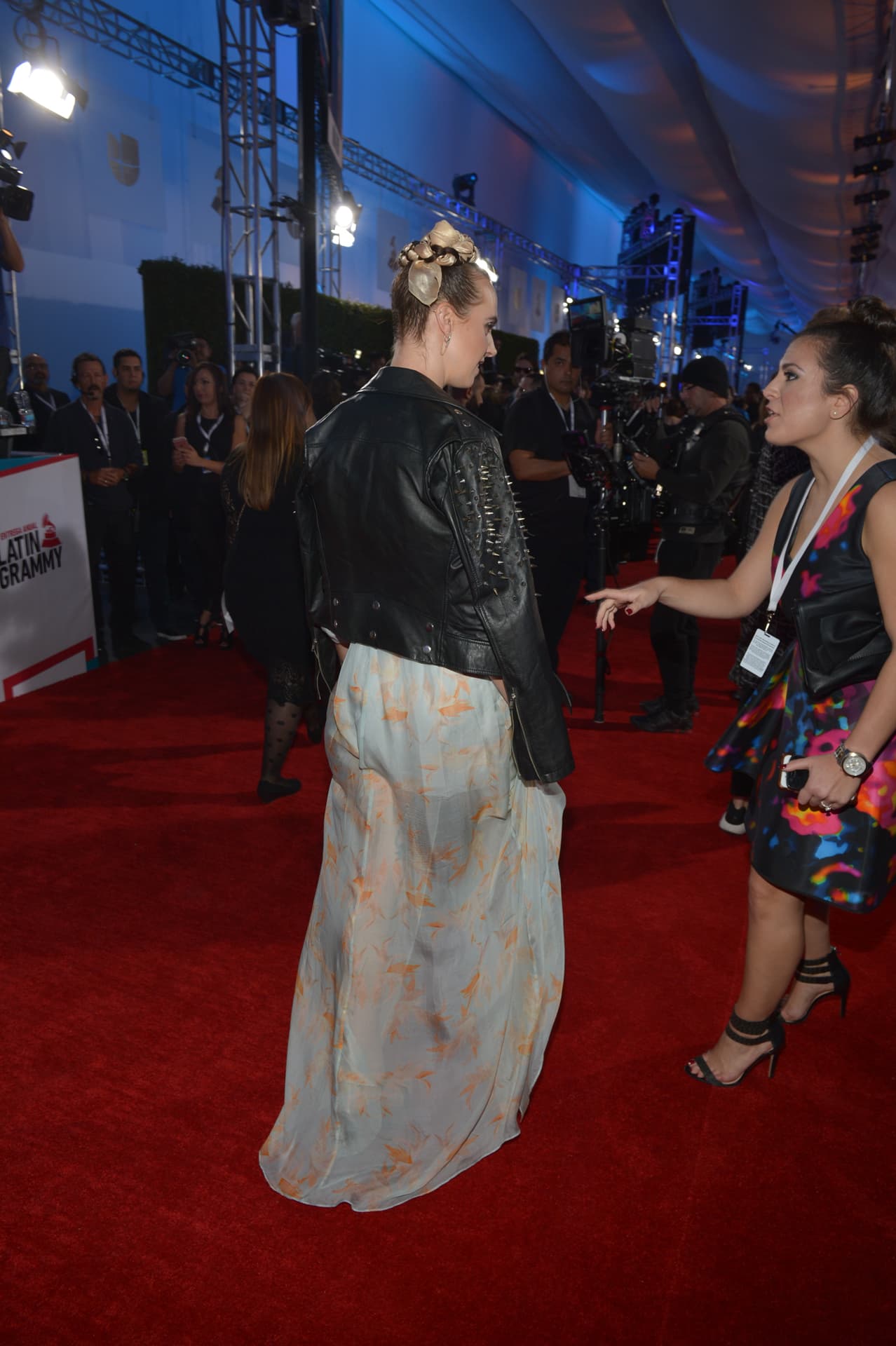 Definitivamente MO merece una revisión de pies a cabeza.