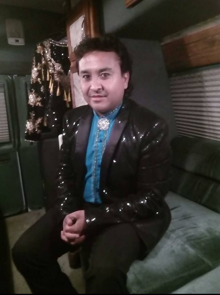 Juan Pedro Cruz, que durante 10 años ha sido imitador de Juan Gabriel, reveló que Joaquín Muñoz, exmánager del fallecido cantante, habría utilizado sin autorización un audio de su voz para hacer creer a la gente que Juan Gabriel seguía vivo.