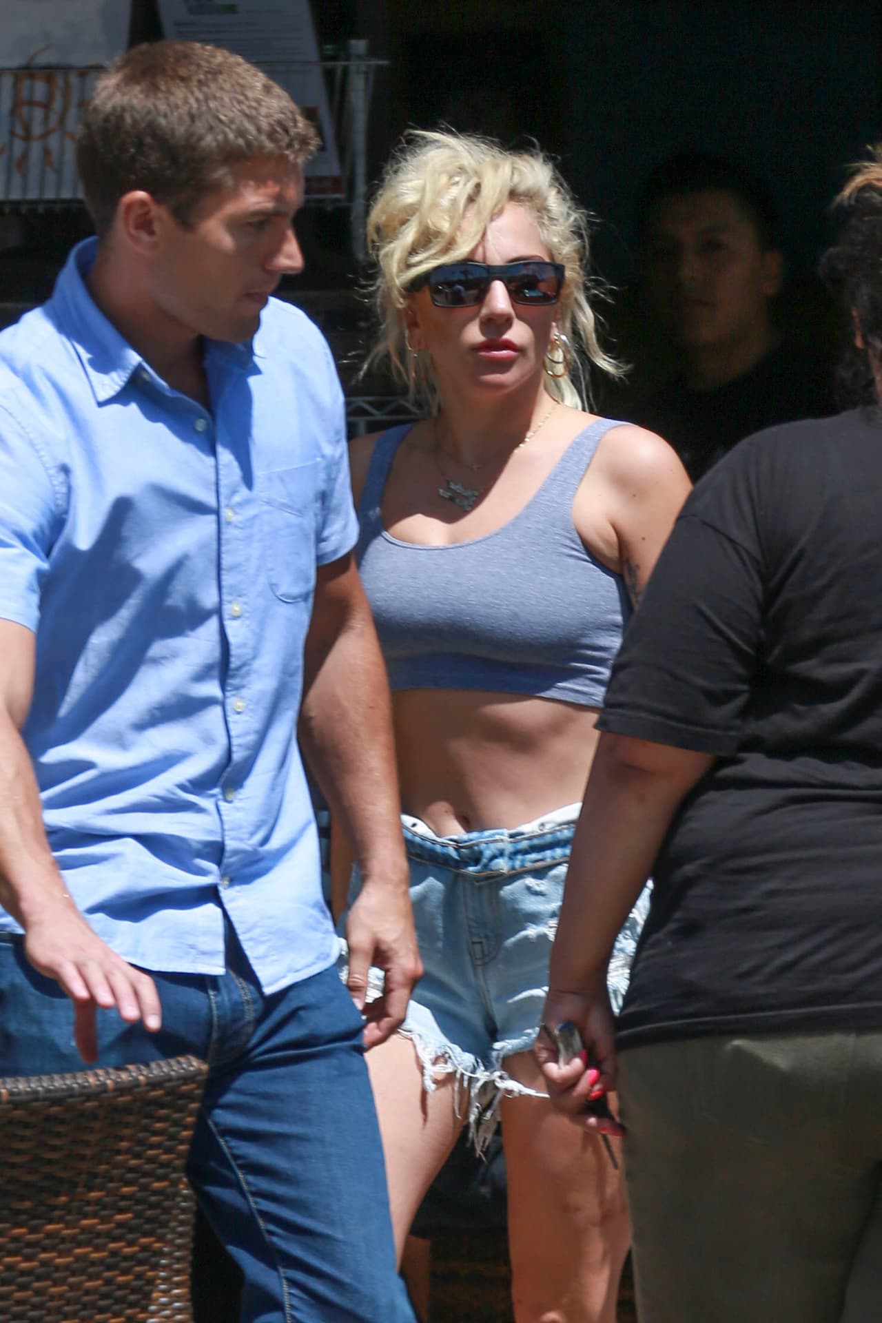¡Presumida! Lady Gaga muestra sus ‘abs’