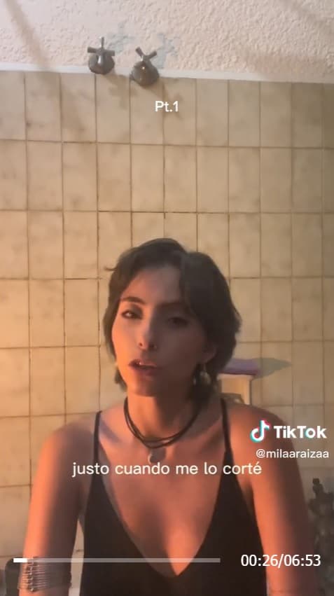 “Hoy es 4 de marzo, he tomado la decisión de raparme”, indicó en un inicio.
<br>