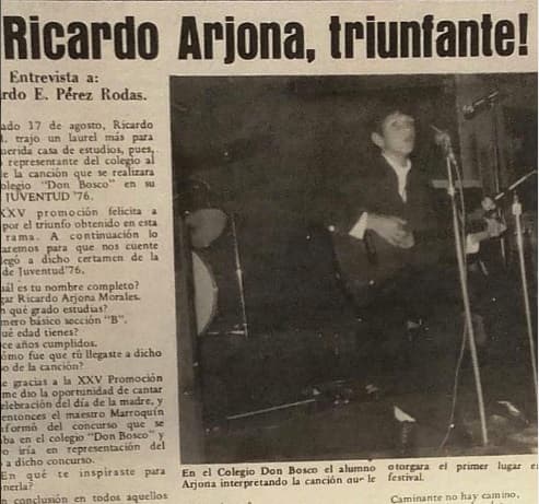 A los 12 años ganó su primer concurso de canto con la canción 'Gracias al Mundo', una composición de su padre.