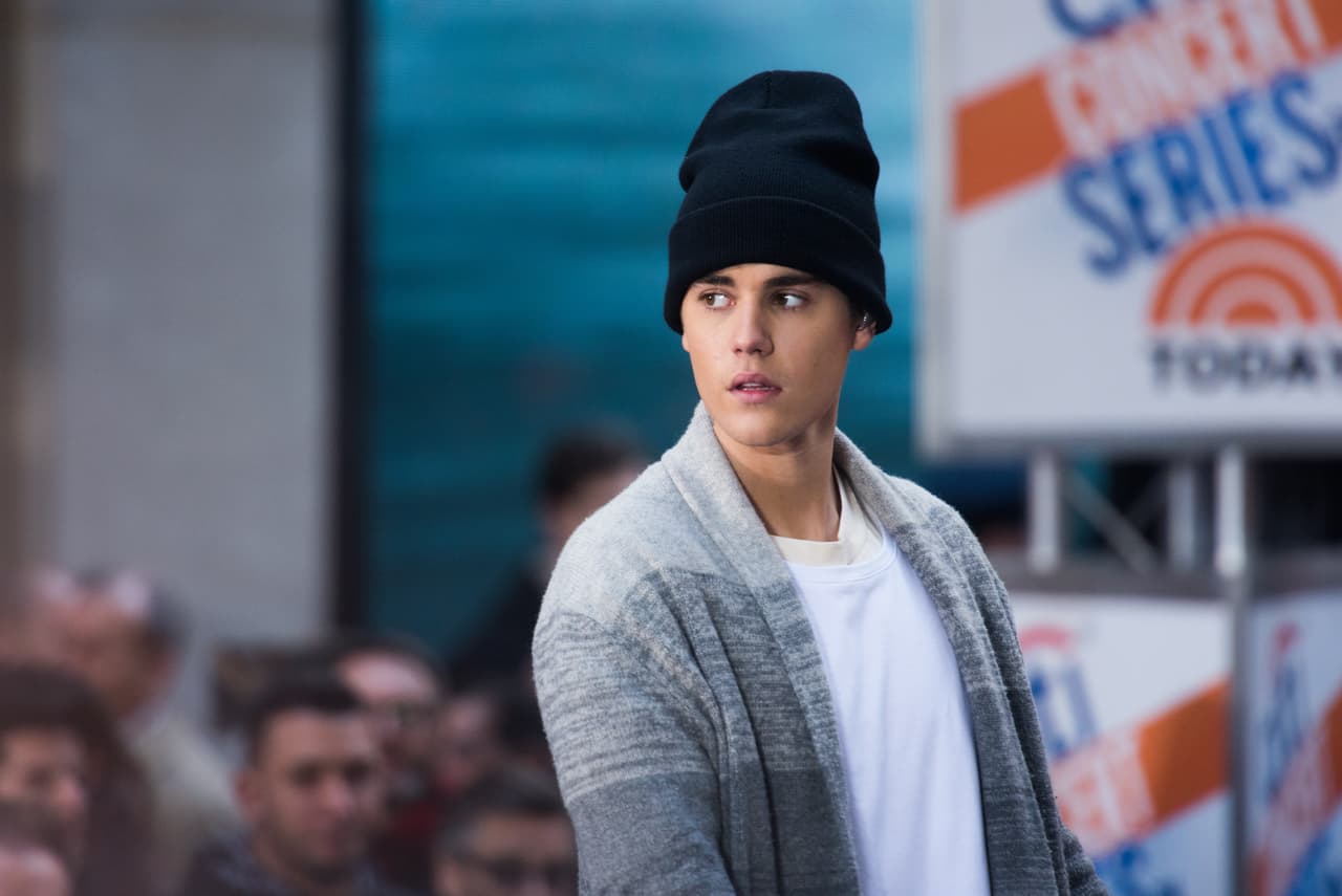 Hay pocas cosas tan desagradables como las motitas que se forman en la superficie de algunos tejidos de punto.