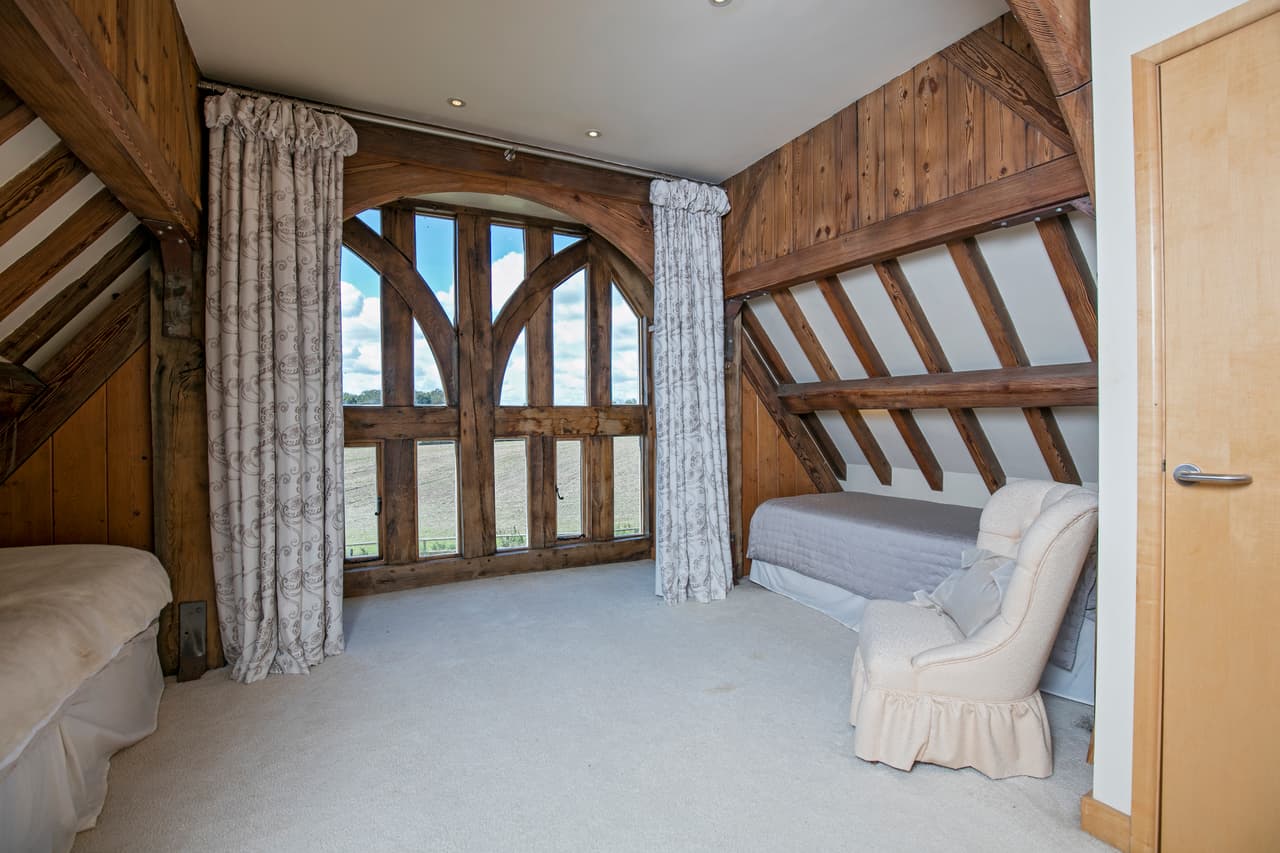 Algunas partes del edificio datan del año 1125, sin embargo, su renovación le da un look contemporáneo.