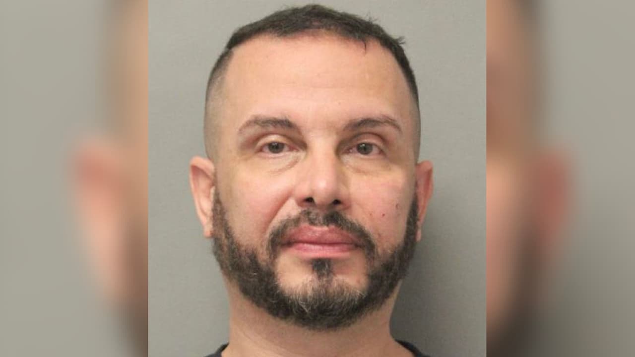 Amador Ortiz-Torres, de 45 años. Todos ellos fueron detenidos por separado por infracciones de tránsito.