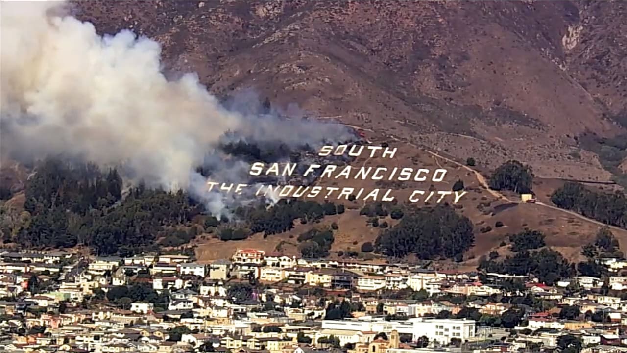 Dos adolescentes confiesan haber comenzado el incendio en la histórica colina de South San Francisco