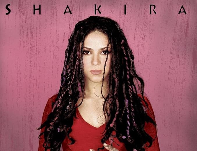 Mientras más avanzaba su carrera, más cambios veíamos en la cantante.