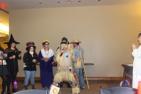 ¡Así es como Univisión Arizona celebra el Halloween!  Dulces, calaveras, disfraces y mucha diversión. 