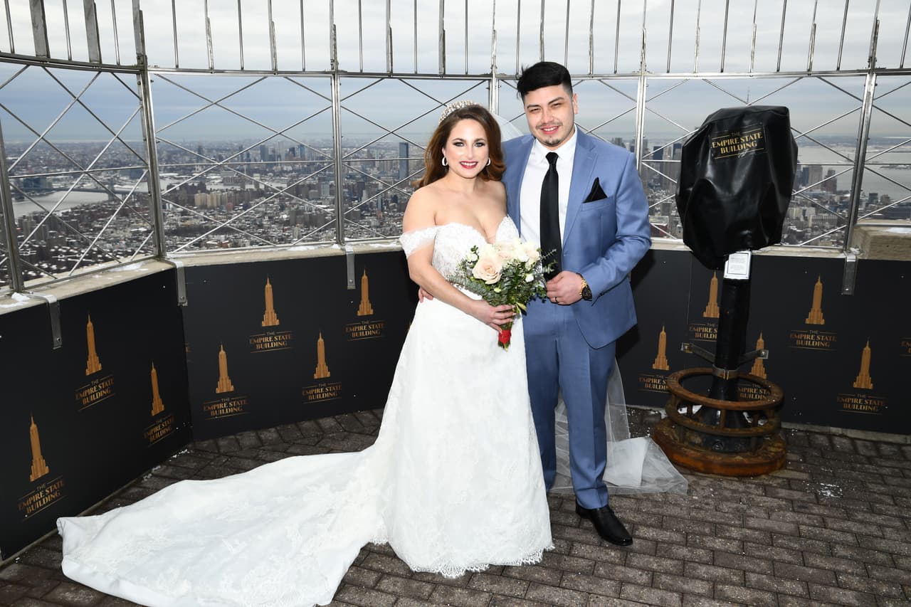 Este año se celebra la 27ª boda anual de San Valentín en el Empire State Building.