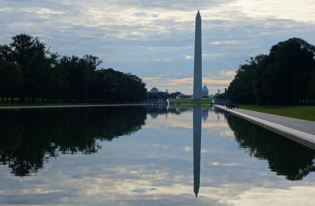 Clinton y Trump ya tienen oficinas vecinas en Washington DC