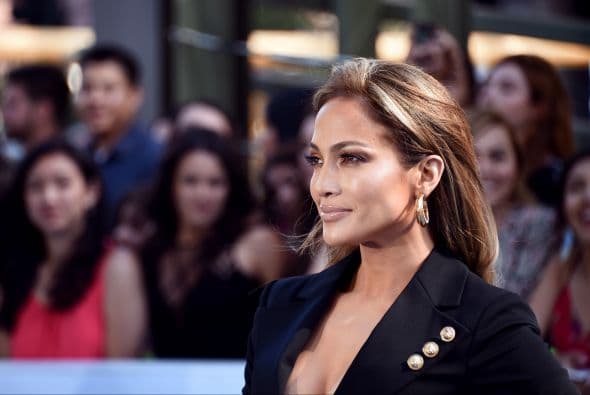 Nada como una sonrisa para complementar su look.