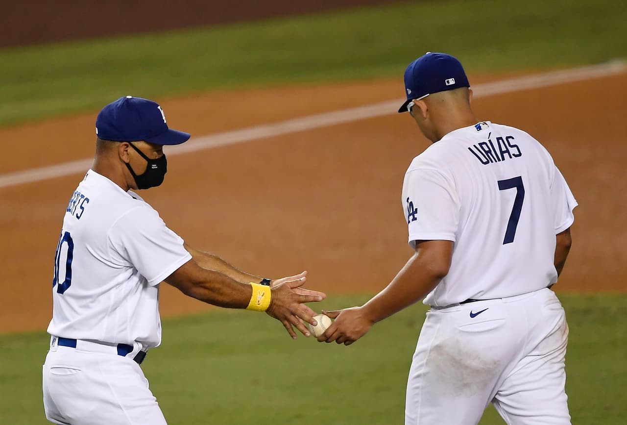 Julio Urías no tuvo una buena noche con los Dodgers