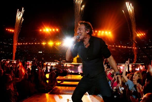 Esta ley anti LGTB (Lesbianas, Gays, Bisexuales y Transgénero), consistente en que las personas transgénero sólo pueden usar los baños que correspondan a su sexo biológico, altamente discriminatorio.