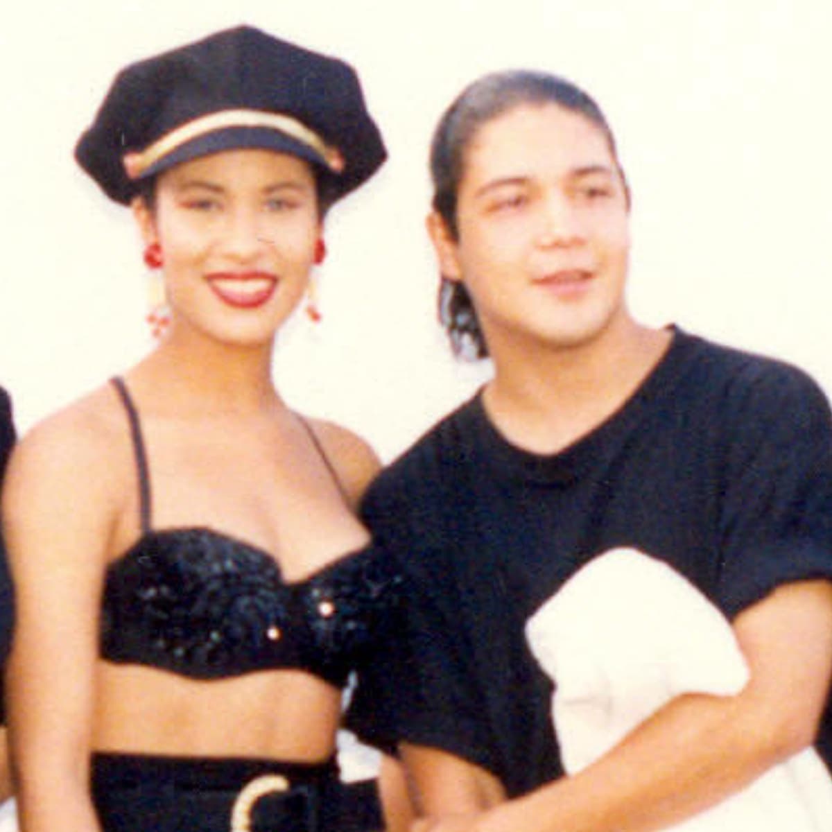 El viudo de Selena también aprovechó para expresar su admiración por el tecladista Ricky Vela, quien confesó que fue su "héroe en lo que a musicalidad se refiere".