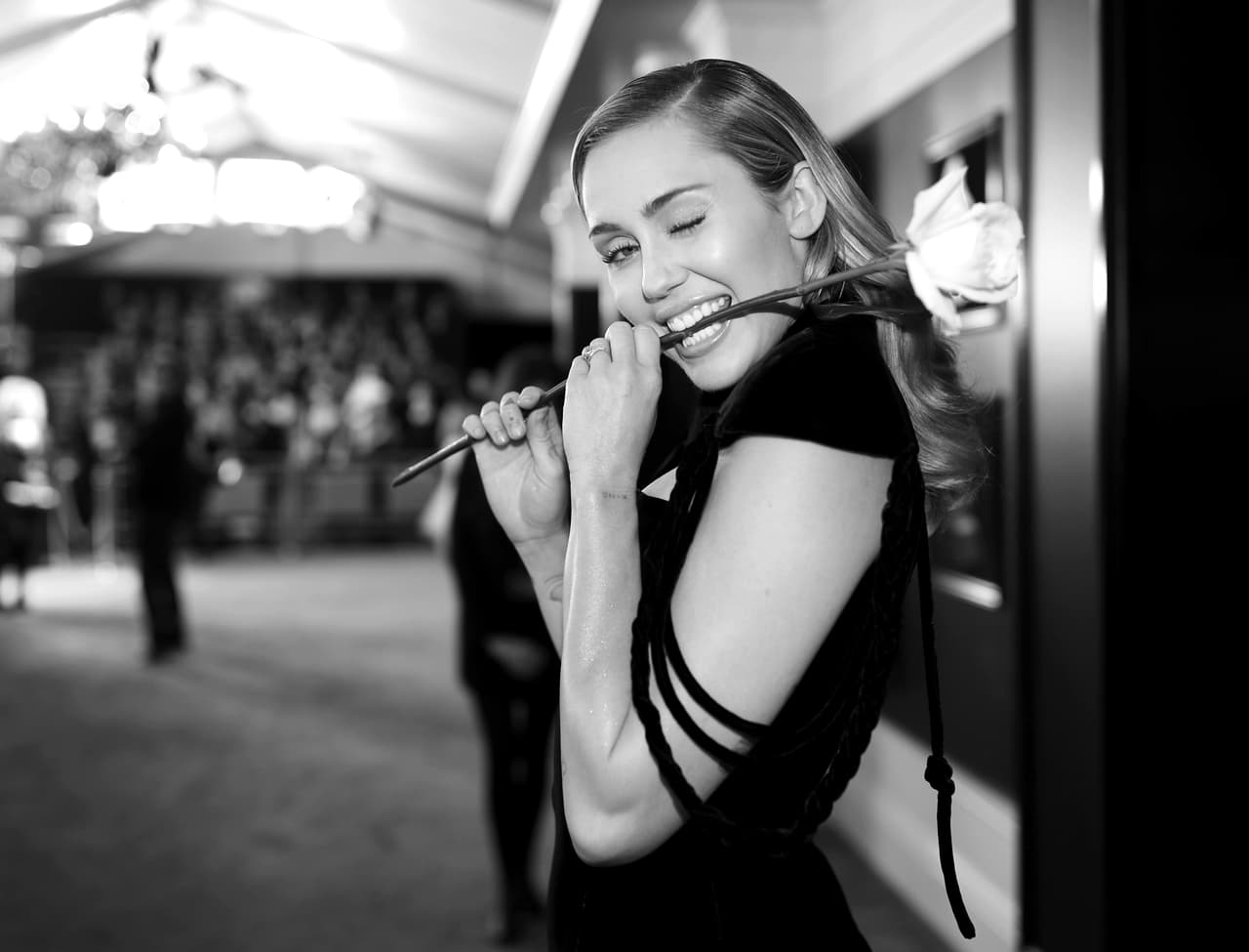 Miley Cyrus: en 2012 se filtraron imágenes íntimas de la cantante y actriz, aunque después también se conoció que a la misma le gustaba grabarse mientras tenía relaciones con su pareja.