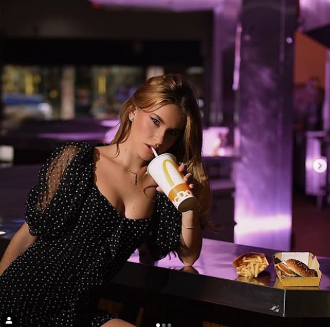 En sus redes sociales comparte espectaculares fotografías que denotan su talento como modelo.