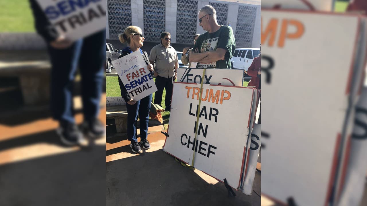 Activistas y legisladores estatales de Arizona exigen al senado un juicio justo a Trump