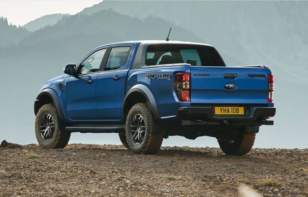 El tratamiento de los guardafangos usando plástico ayuda a proteger la carrocería de daños provenientes de actividades off-road y permiten mayor recorrido de la suspensión.
