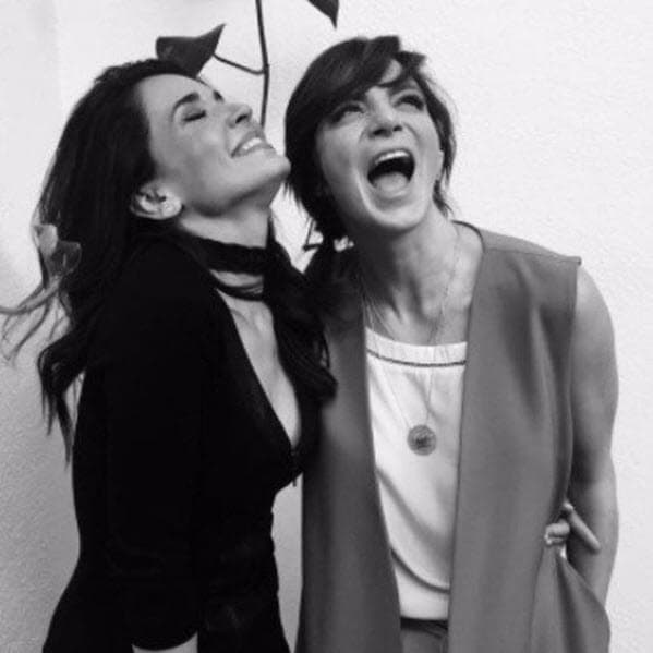 Pero también por la supuesta enemistad que existe entre sus dos protagonistas: 
<b><a href="http://www.univision.com/temas/adriana-louvier">Adriana Louvier</a> </b>y
<b> <a href="http://www.univision.com/temas/silvia-navarro">Silvia Navarro</a></b>.