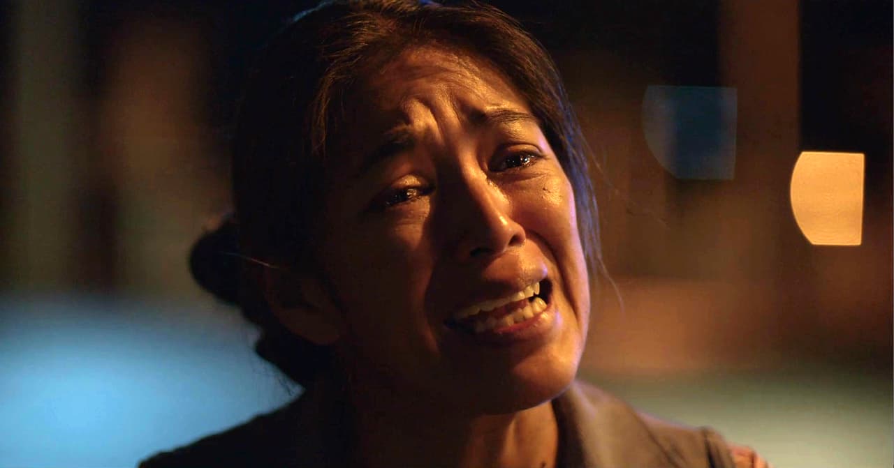 Evelina’s daughter, Martha, is just a name in a long list of innocent victims. ‘La Federación’ attacked the bar in Nuevo Laredo where she was hanging out. Everyone was shot on the spot, but she disappeared without a trace.