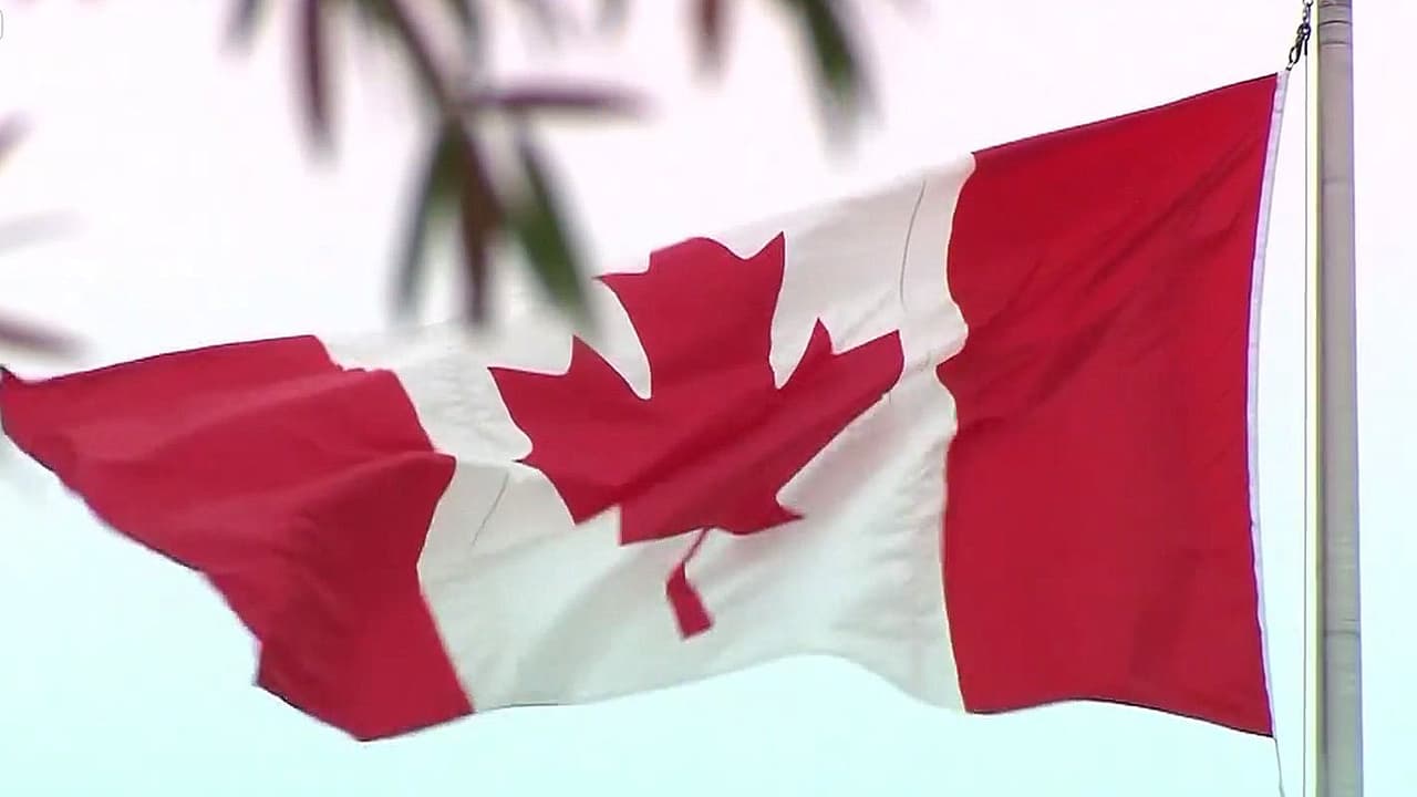 Entra en vigor prohibición de EEUU de 1.000 millones en importaciones de Canadá tras colapso bilateral