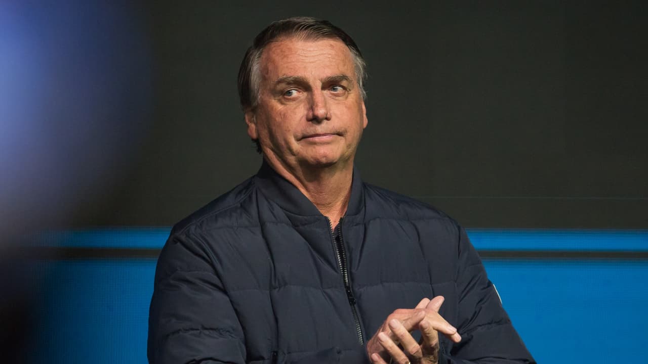 Jair Bolsonaro empieza a cumplir su condena a prisión en Brasil: resumen de las noticias del día