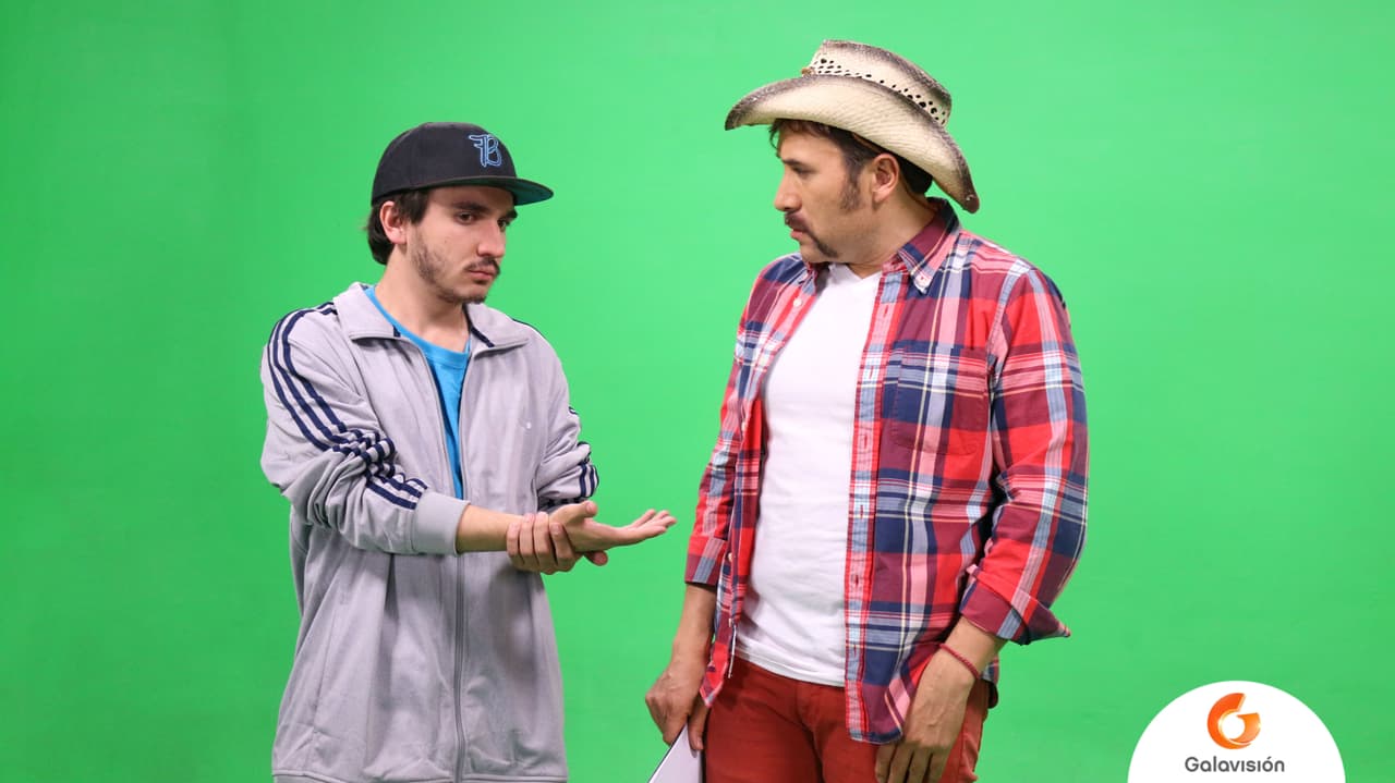 El cousin Mike quiere la ayuda de una adivina para saber su futuro.