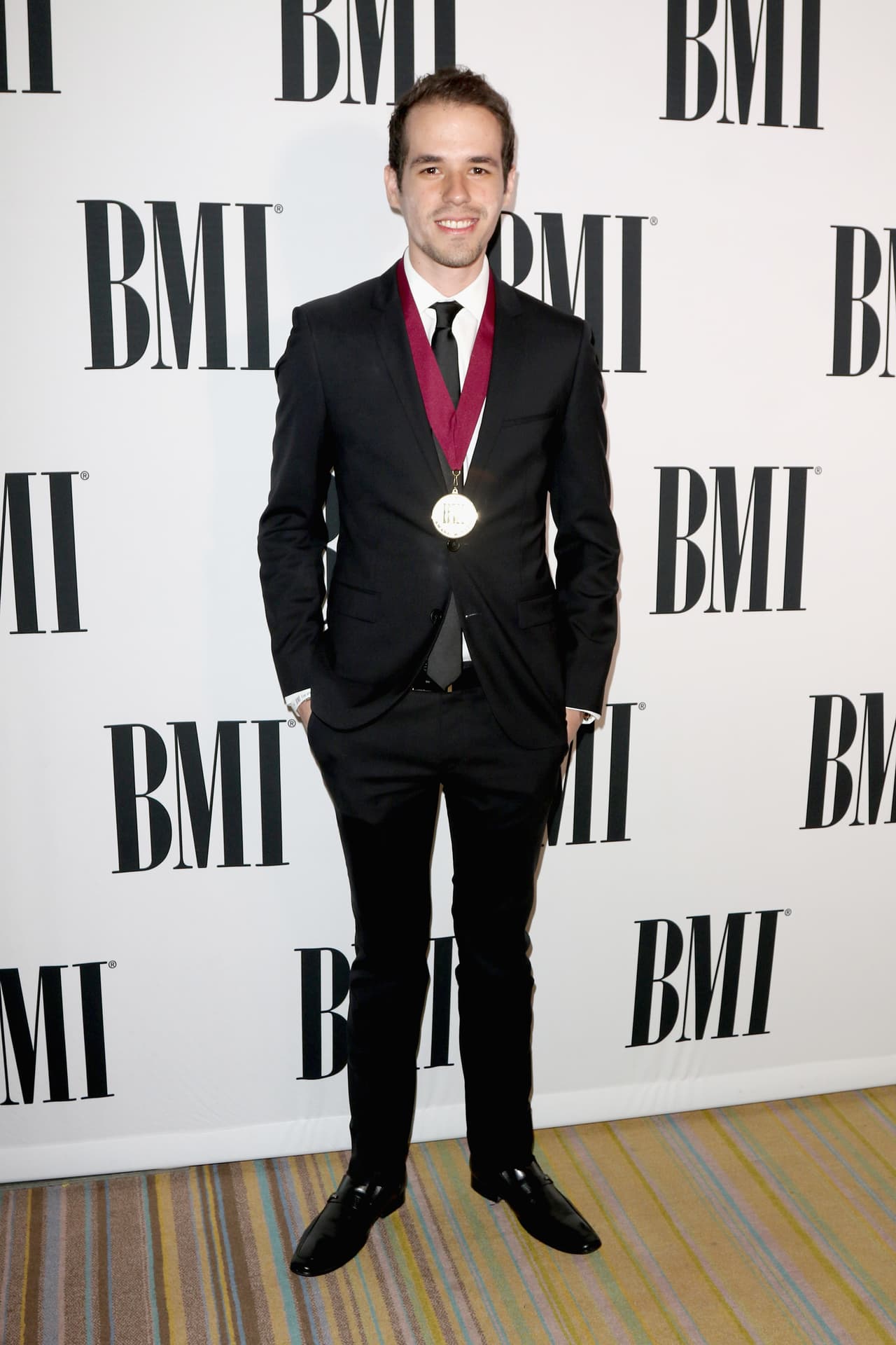 Como también Edgar Barrera, por el tema "Vale la pena".