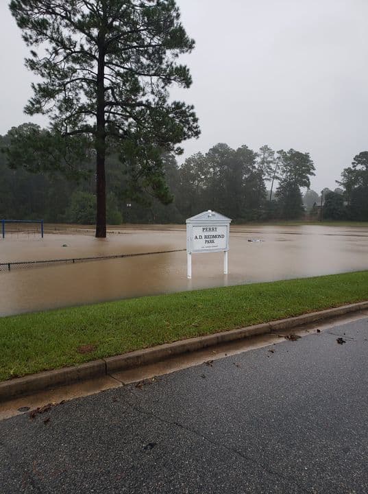 A.D. Redmond Park, 1174 James Street se encuentra actualmente bajo el agua.