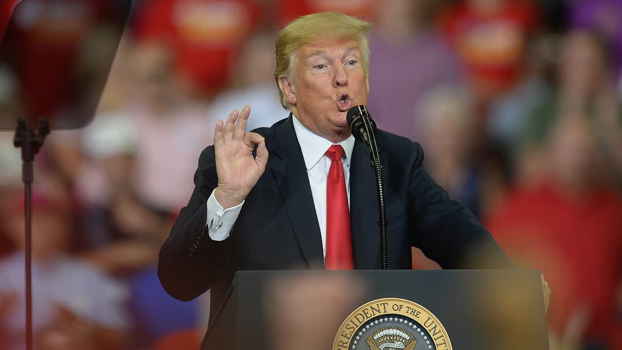 Trump vuelve a amenazar con intervenir el Departamento de Justicia y el FBI: "Me meteré ahí, si tengo que hacerlo"