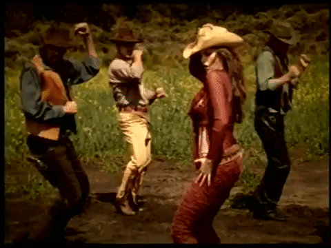 La canción fue todo un hit incluso en España y Brasil. Actualmente es su video más visto en YouTube, con más de 61 millones de reproducciones.