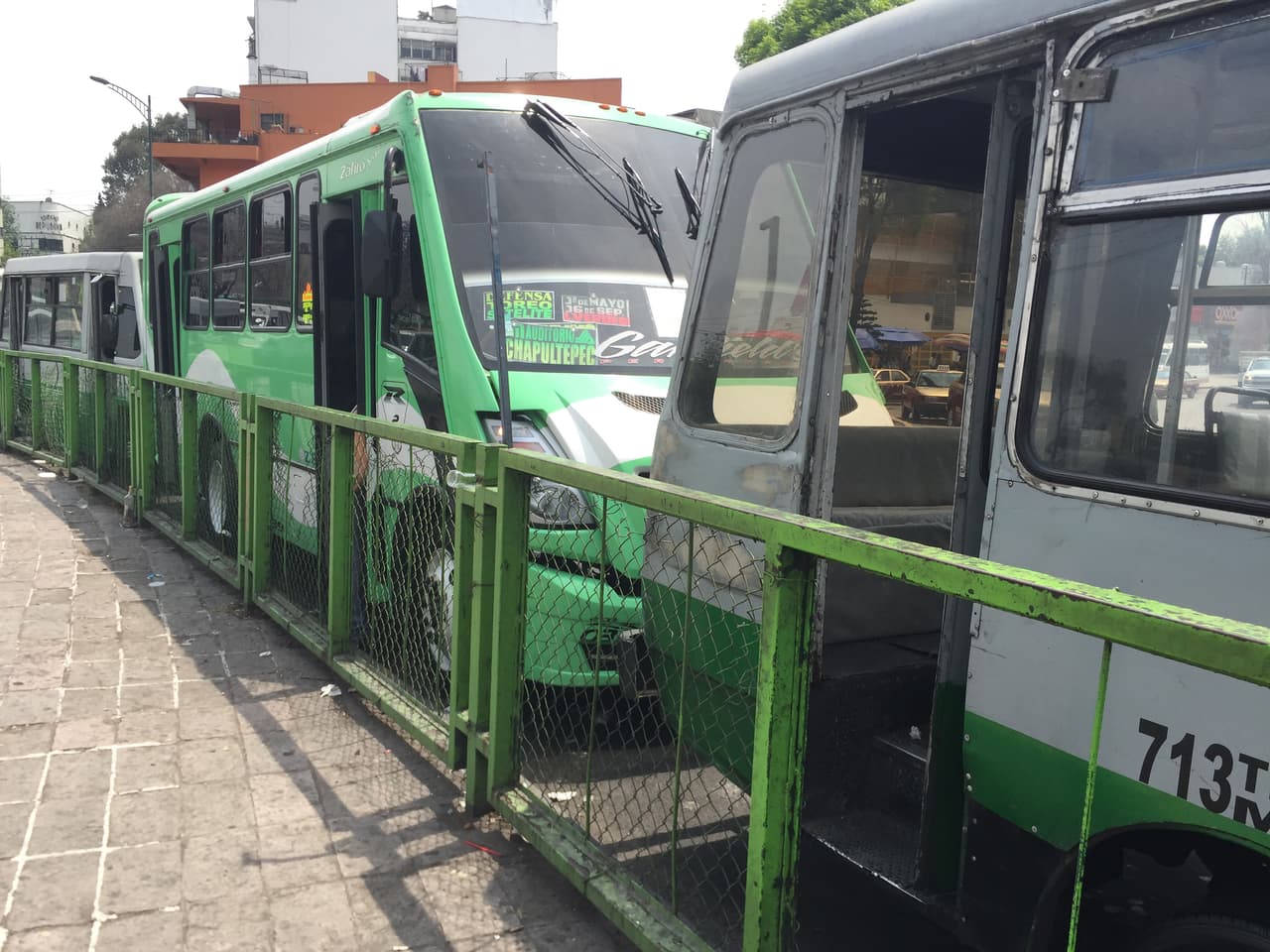 Vehículos que conectan Ciudad de México y Estado de México.