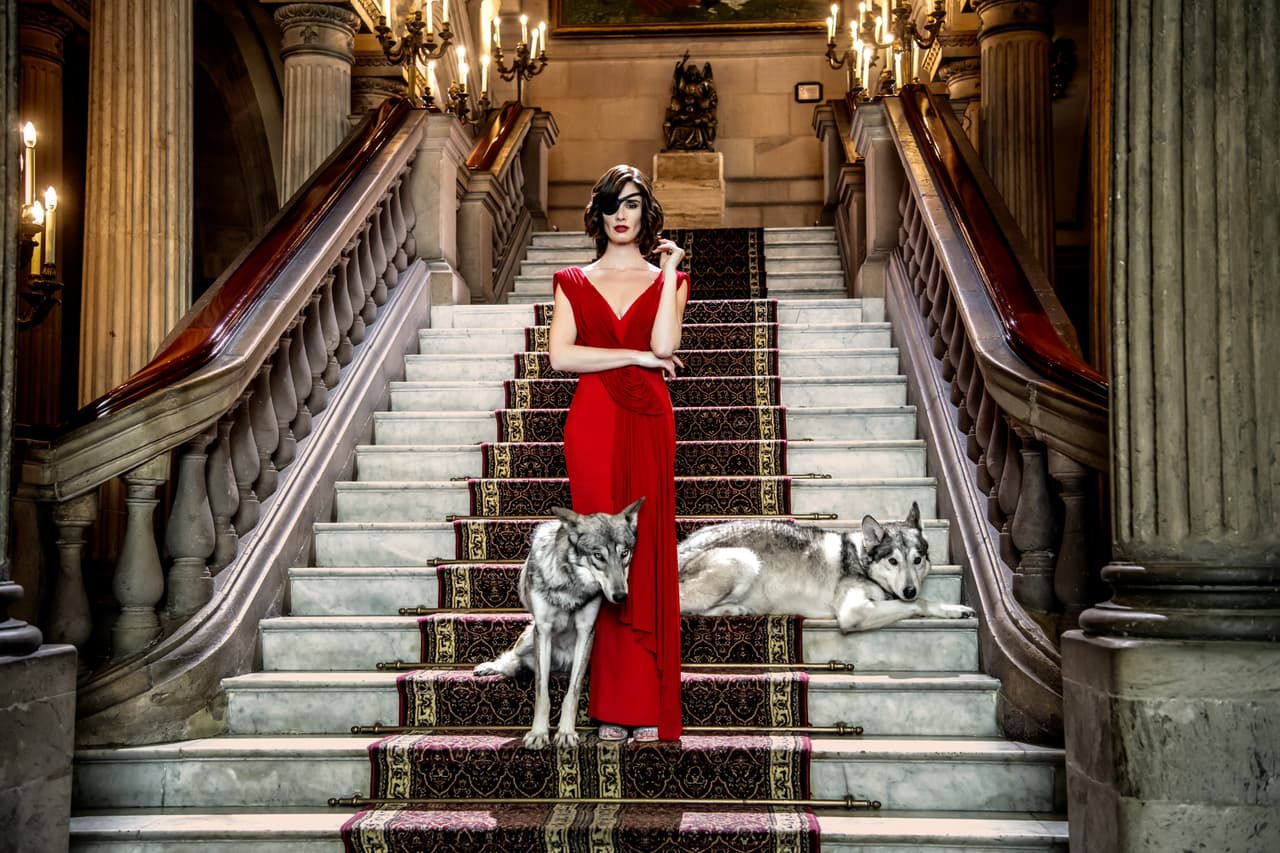 “Cuando leí el primer capítulo de Cuna de Lobos dije: ‘qué historia tan potente, qué personaje tan bonito’ y, sobre todo, que es un reto muy bonito al que me enfrento con mucha ilusión y muchas ganas”, compartió la actriz en entrevista a Televisa Espectáculos.