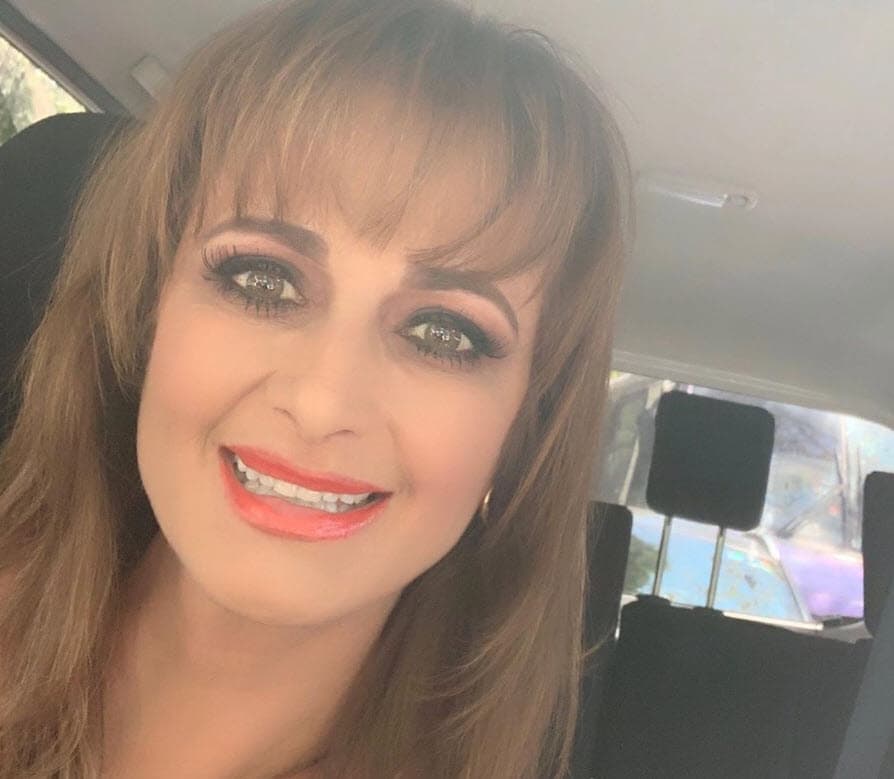 A Alejandra Procuna, ser 
<b><a href="https://www.univision.com/famosos/alejandra-procuna-aun-no-resuelve-el-robo-de-su-coche-video" target="_blank">chofer de Uber</a></b> le dejó algo más que ingresos para poder vivir. 
<br>