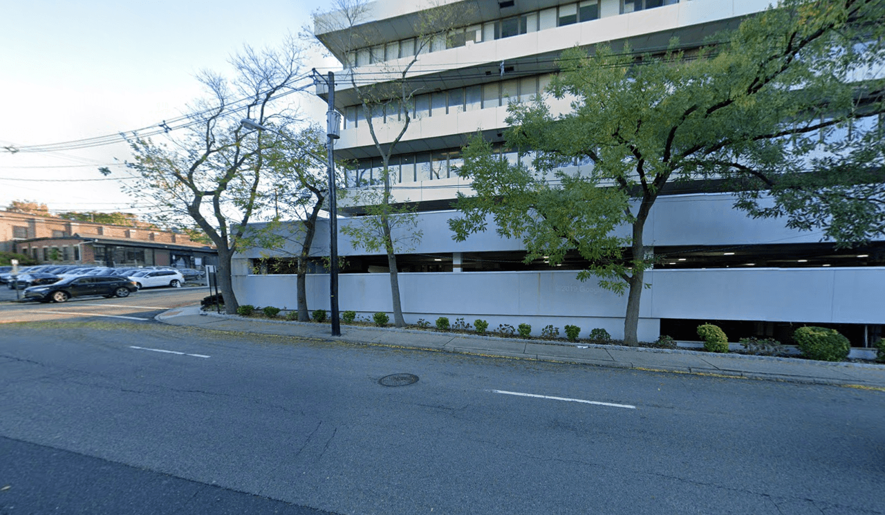 <b>Englewood Center: </b>Se encuentra en el número 1140 al oeste de la calle 79th.