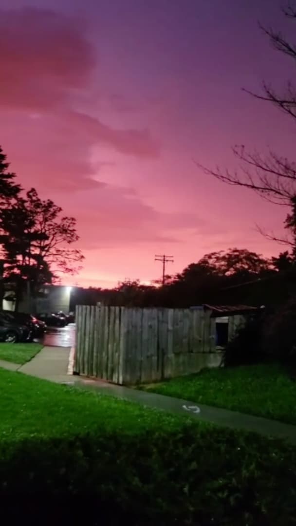 El final de la tormenta coincidió con el anochecer en el DMV. Así se vio este espectáclo de la naturaleza desde Silver Spring.