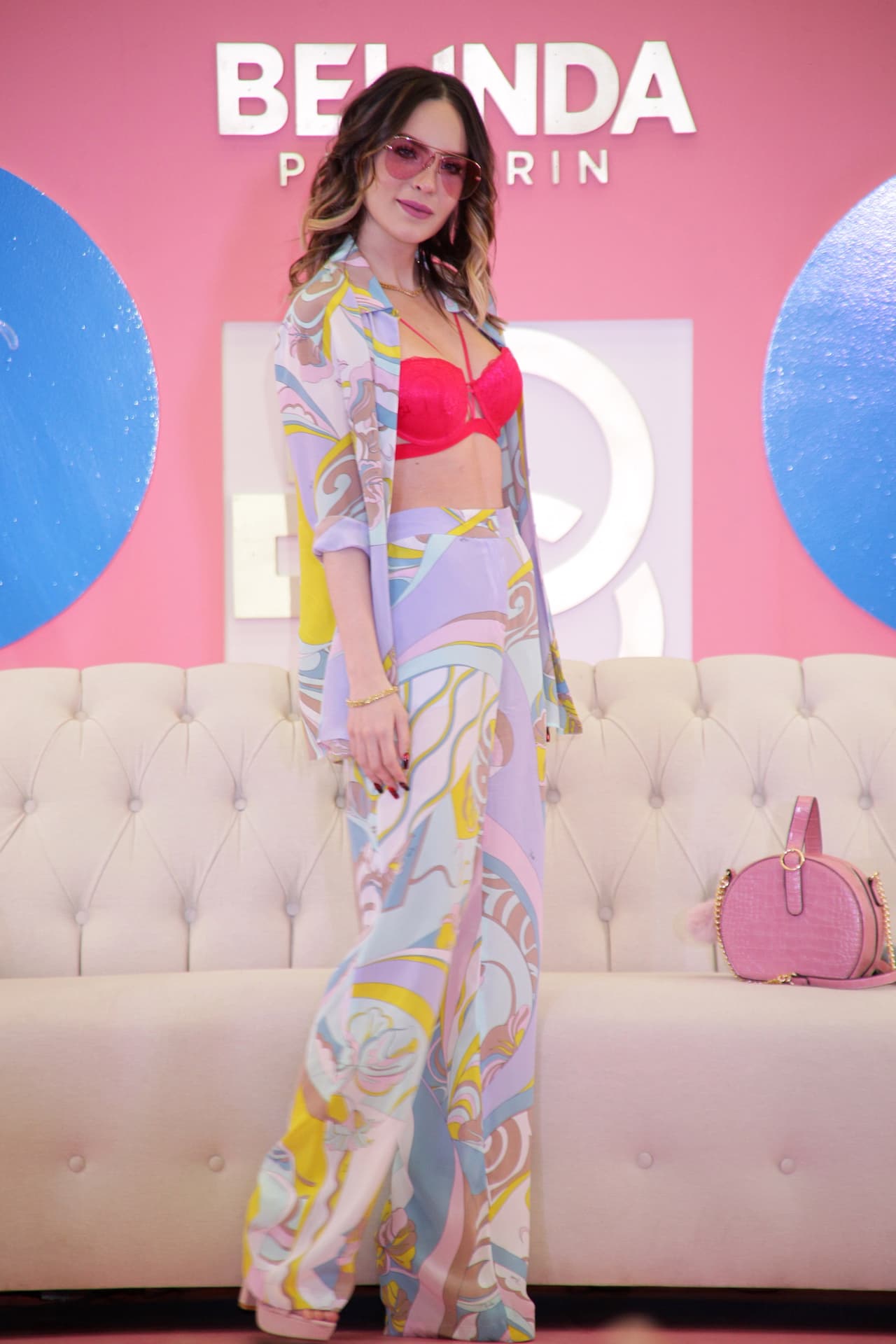 Belinda se reunió con la prensa para platicar acerca de su nueva línea de ropa, en donde fue cuestionada sobre otros temas como su soltería.