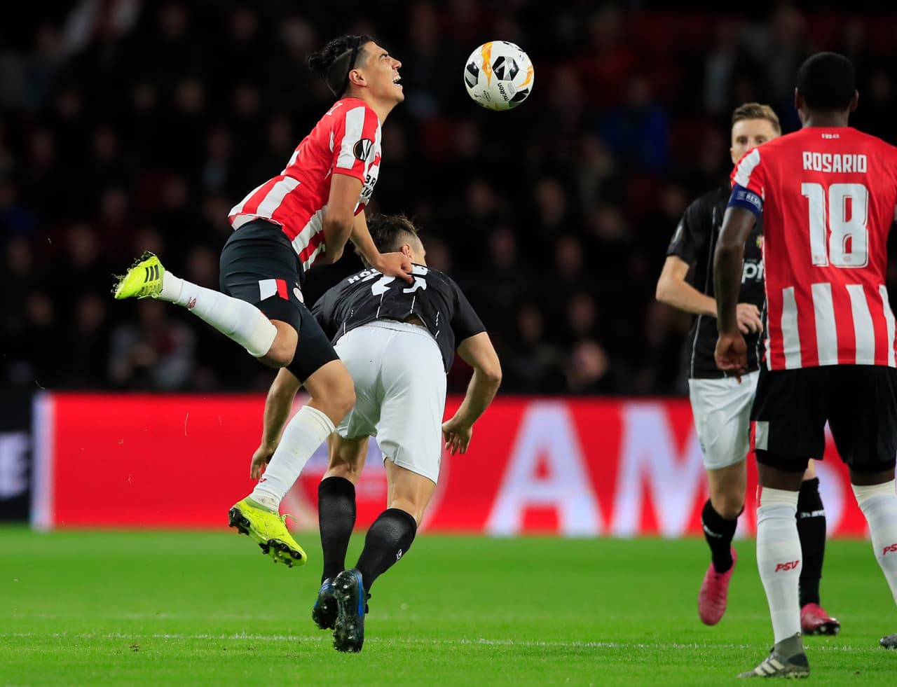 PSV no logra doblegar a un débil LASK y se llevan un punto en el Philips Stadion.