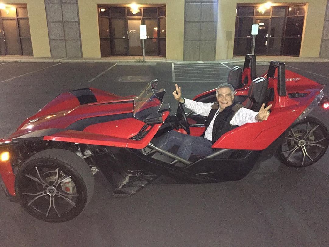 Sin duda, la familia es el mayor soporte de todo ser humano. Con esta foto, Alan Tacher recordó el último viaje que hizo al lado de su papi, a quien no dudó en decirlo cuánto lo extraña.