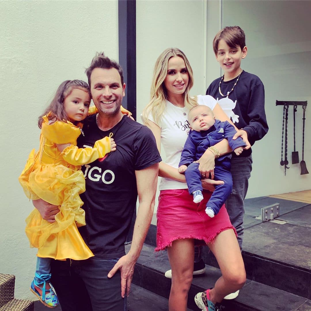 Odalys y Patricio tienen dos hijos: Gia, de 3 años, y Rocco, de 5 meses. Antes de la relación con Ramírez, Borghetti tuvo a Santino en 2008, fruto de su relación con la actriz Grettel Valdez.