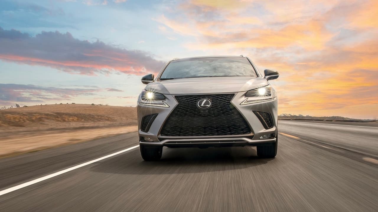 <h3 class="cms-h3-H3">Iluminación nocturna 'buena' en todas sus versiones: Lexus NX</h3>