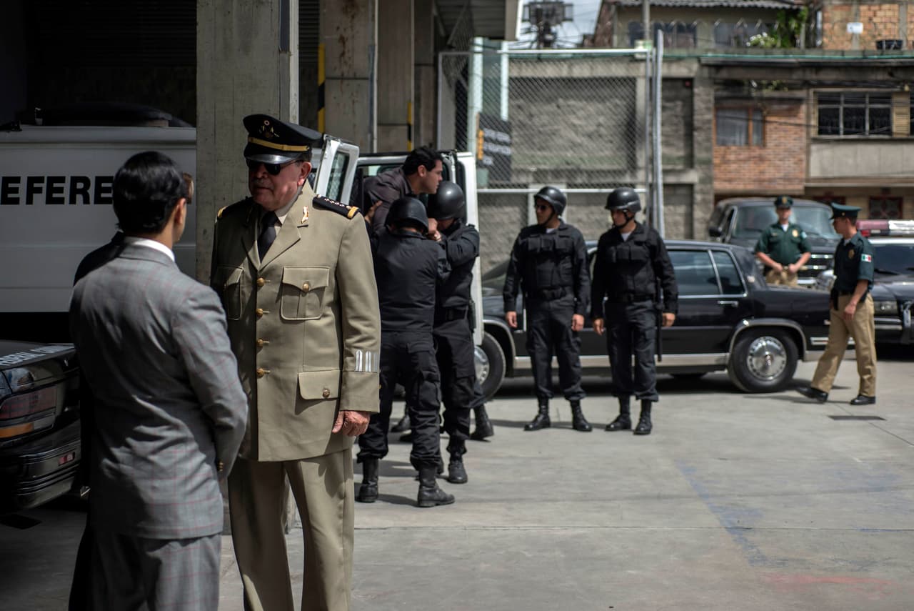 Blanco aún no había sido informado sobre su remoción y llegó al penal de Almoloya creyendo que él presentaría ante los medios a Guzmán Loera.