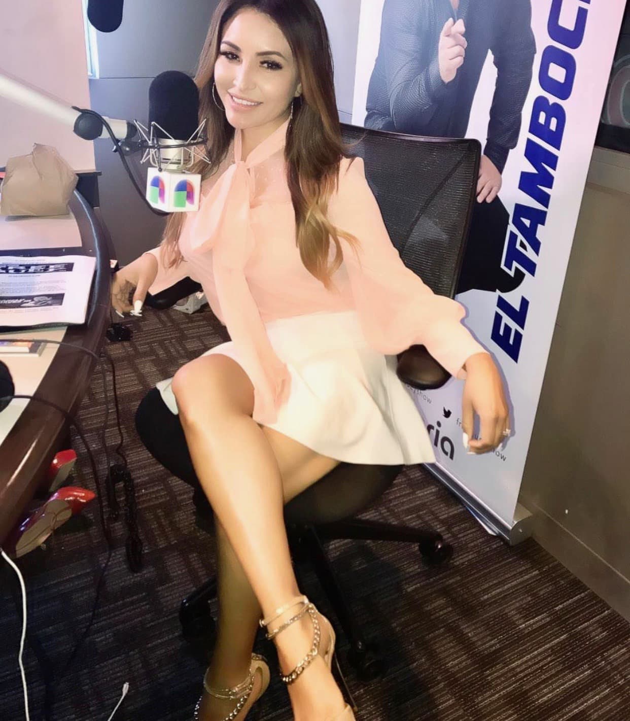 La blusas 'vintage' son de las favoritas de la locutora.