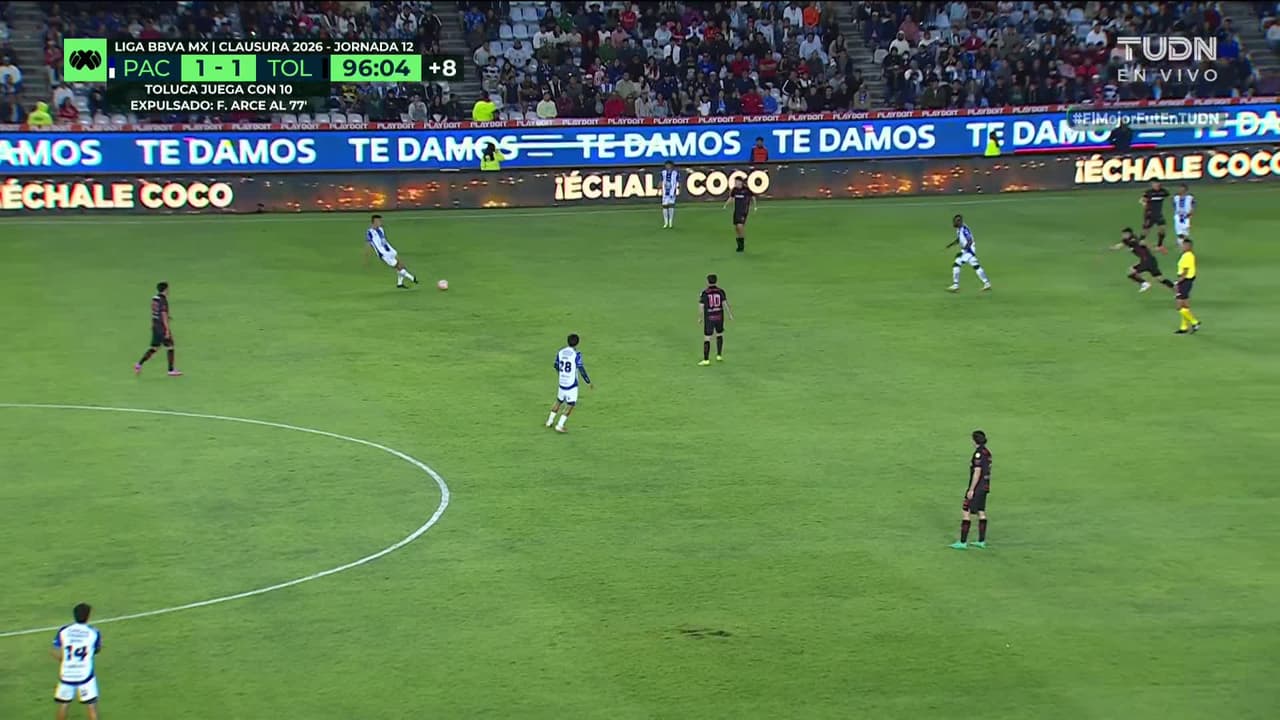 ¡TIRO ATAJADO! disparo por Enner Valencia.