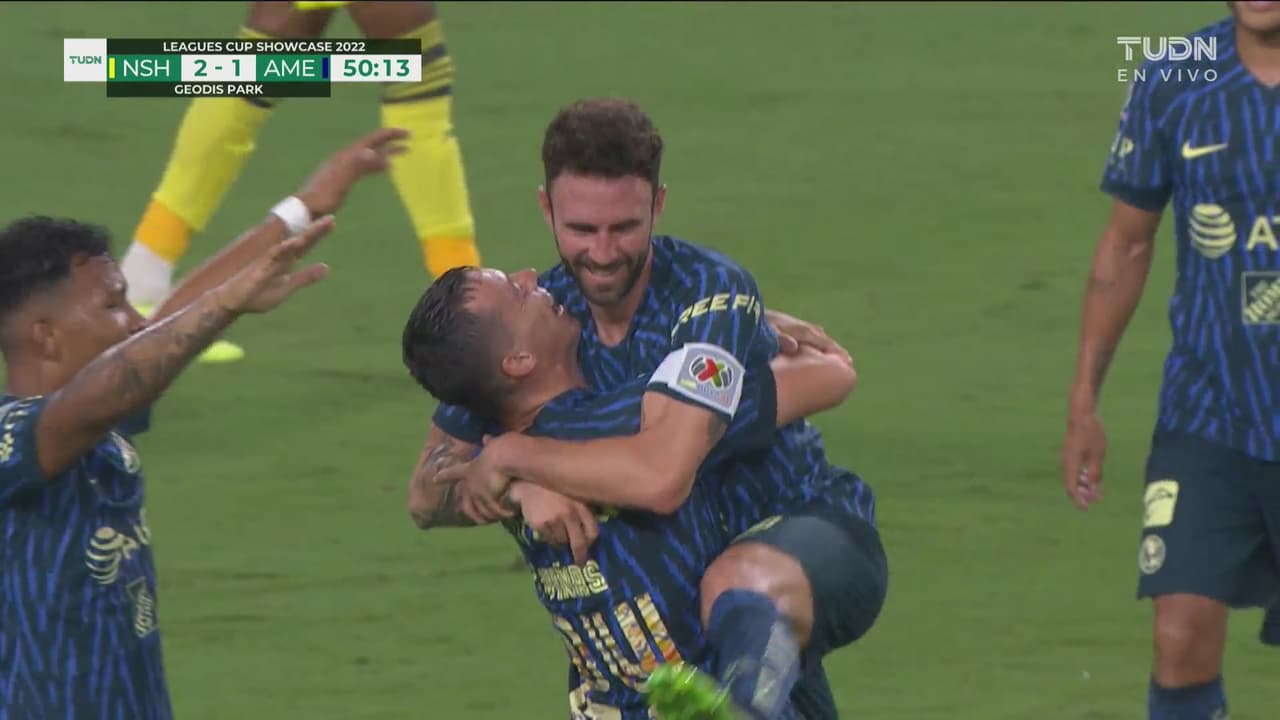 ¡América empata! Golazo de Layún para la igualada 2-2