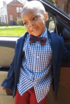 <h3 class="cms-H3-H3">Nathaniel Mesiah Roby-Townsend </h3>
<br>
<br>Luego de que dos personas armadas con rifles abrieran fuego contra una residencia en Detroit, Michigan el pasado 21 de mayo, este niño de cuatro años 
<b><a href="https://www.fbi.gov/wanted/seeking-info/nathaniel-mesiah-roby-townsend-1" target="_blank">recibió un disparo en el pecho y murió al instante. </a></b>
<br>
<br>El caso está siendo investigado como parte de la Operación Leyenda del Departamento de Justicia,
<b> iniciativa coordinada entre autoridades federales y locales</b> para combatir delitos violentos. 
<br>
<br>El FBI está ofreciendo 
<b>una recompensa de hasta 25,000 dólares</b> por información que conduzca a la identificación y arresto de los individuos responsables de este asesinato.
<br>