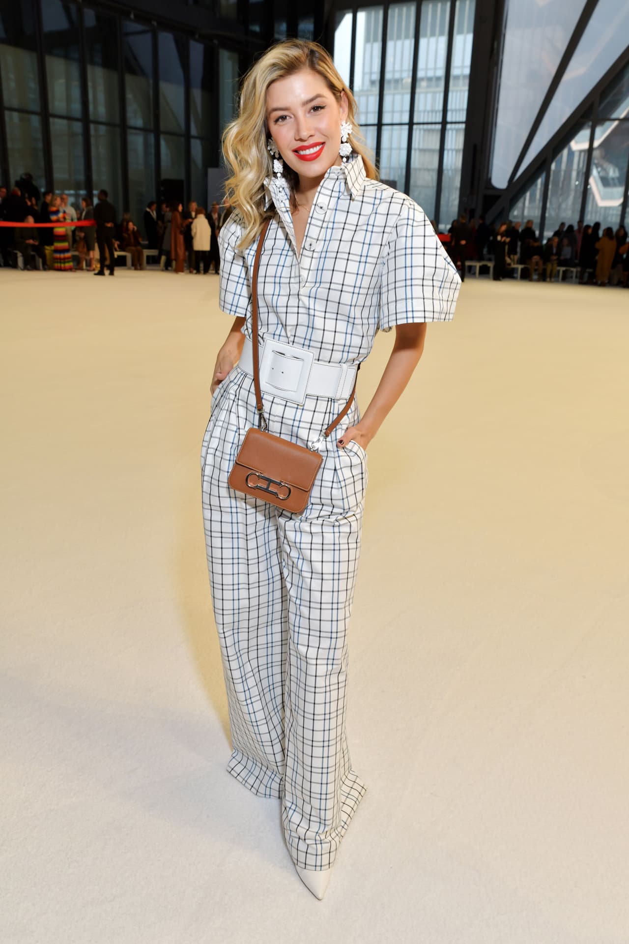 Fue hasta el año 2005 cuando la propia Michelle Salas, ya una adolescente de 16 años, rompió el silencio y declaró a la revista
<b><a href="https://www.quien.com/espectaculos/2011/09/07/la-historia-de-luis-miguel-y-su-primogenita-michelle-salas" target="_blank"> Quién</a></b> lo que hasta ese entonces era un secreto a voces: 
<b>ella es hija de Luis Miguel. </b>
<br>