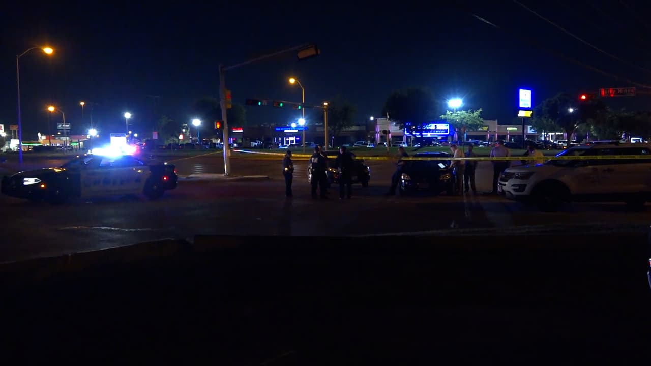 Autoridades buscan a sospechosos de asesinar a una persona y herir a otra durante una balacera