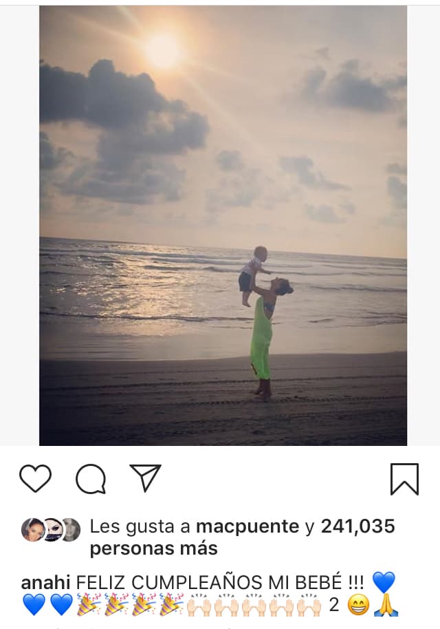 Este 17 de enero de 2019 el primogénito de Anahí cumplió 2 años de edad y fue con esta emotiva fotografía que la cantante lo felicitó.